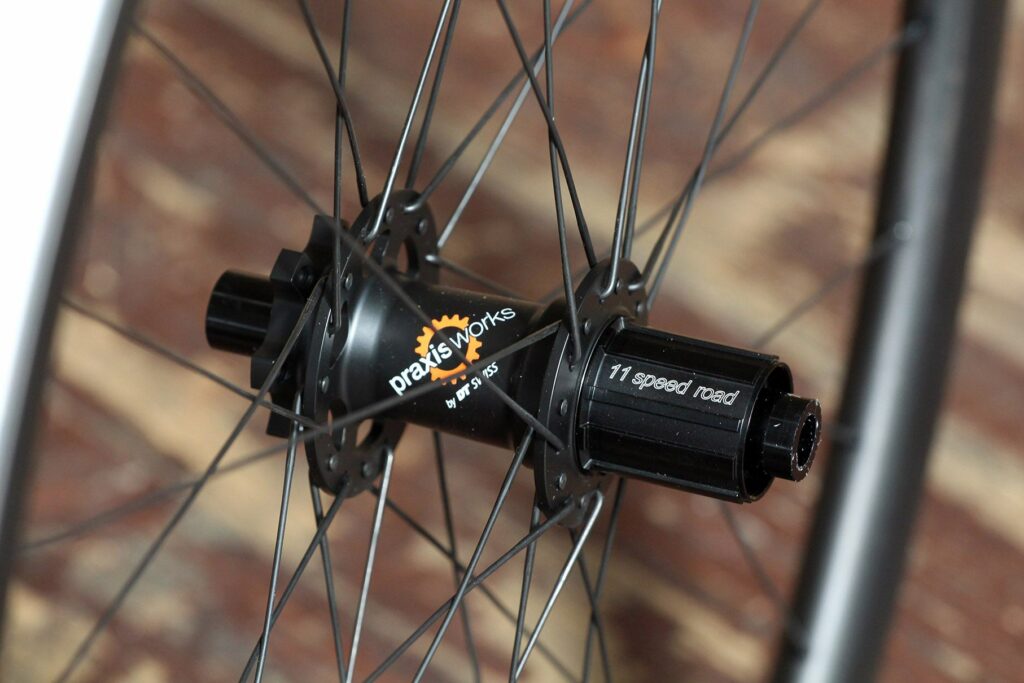 Praxis Works RC21 wheelset – rear hub.jpg