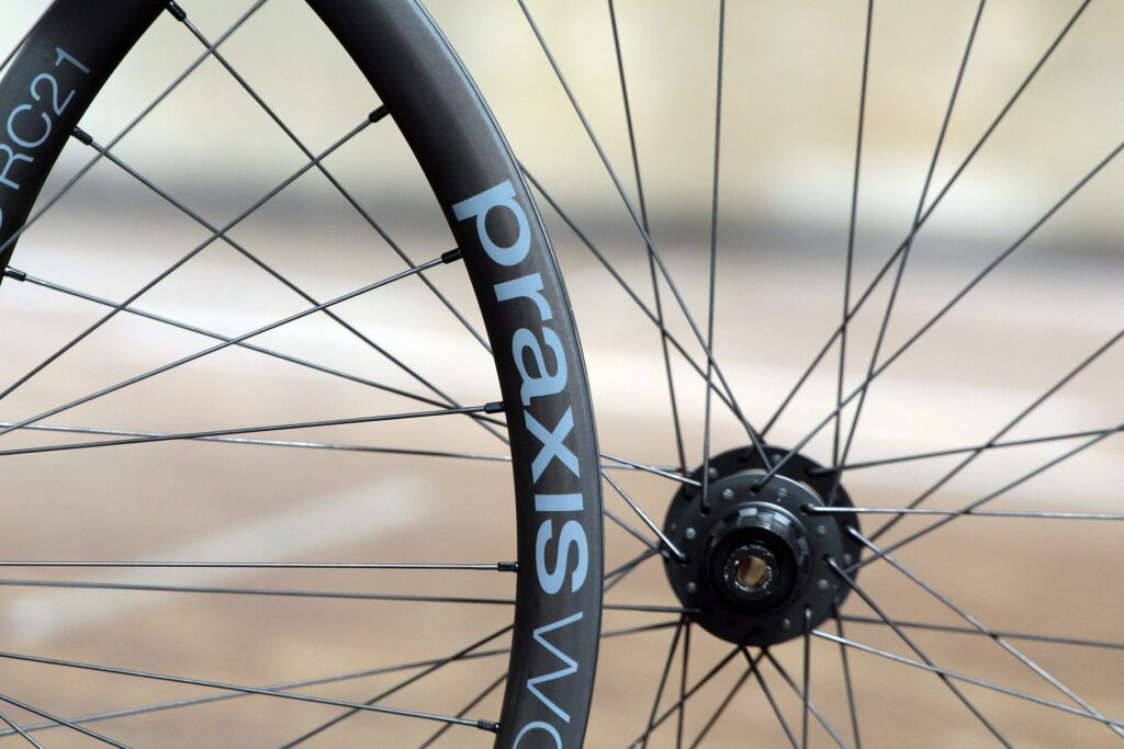 Praxis Works RC21 wheelset – rim detail.jpg