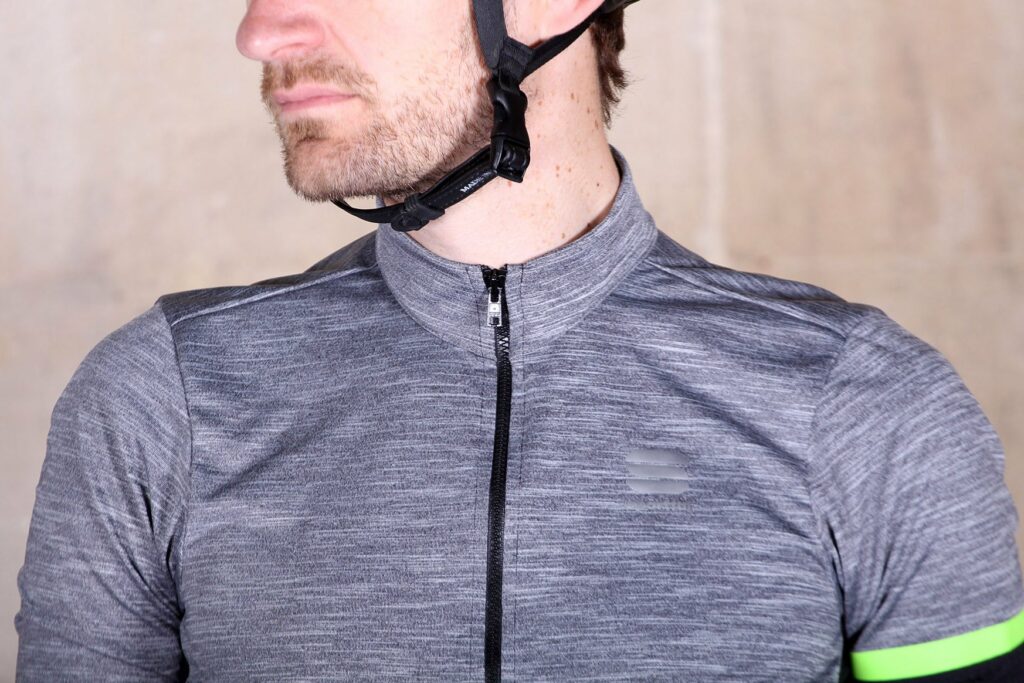 Sportful Giara jersey – collar.jpg