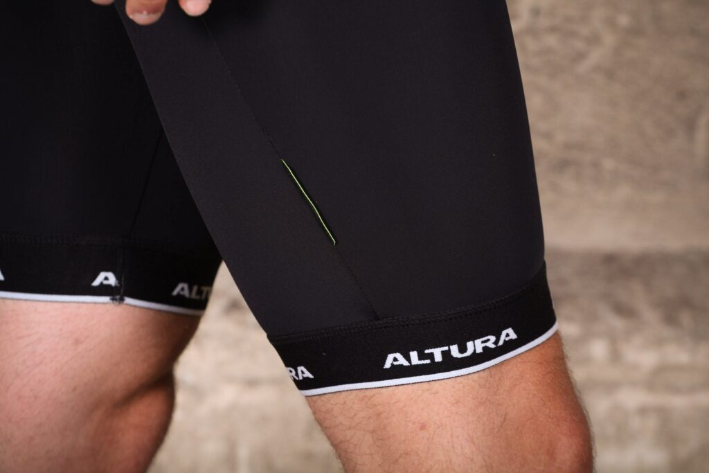 Altura Peloton II Pro Gel bib short – detail.jpg