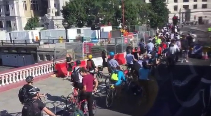Cyclists on Blackfriars Bridge (still from Sarah Wishart Twitter video).jpg