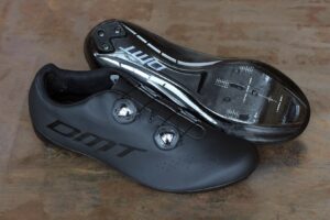 DMT Road Shoe R1.jpg