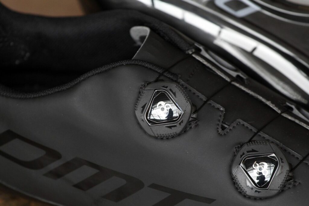 DMT Road Shoe R1 – boa.jpg