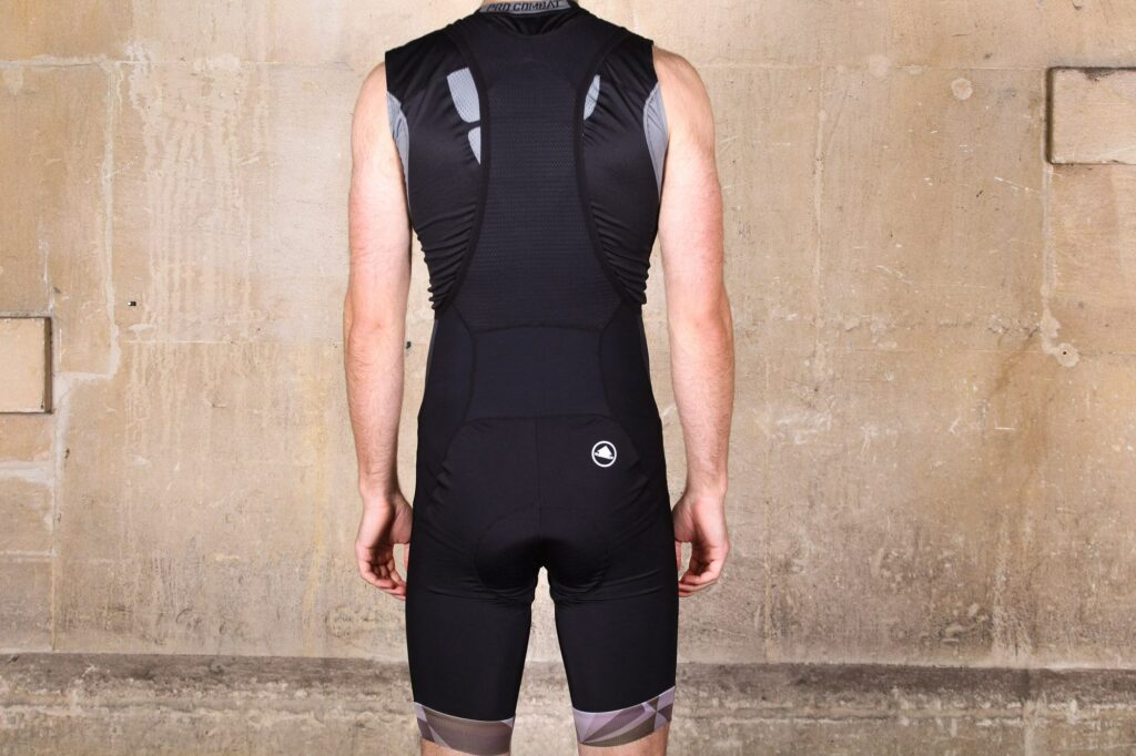 Endura M90 Graphics Bibshort – back full.jpg