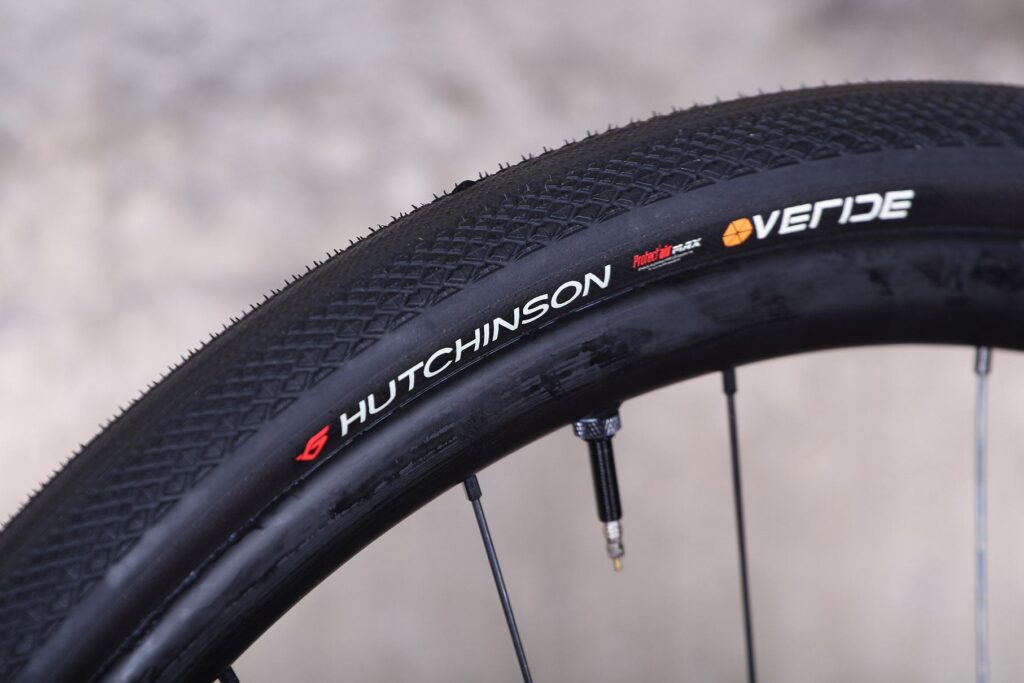 Hutchinson Overide Tyre.jpg