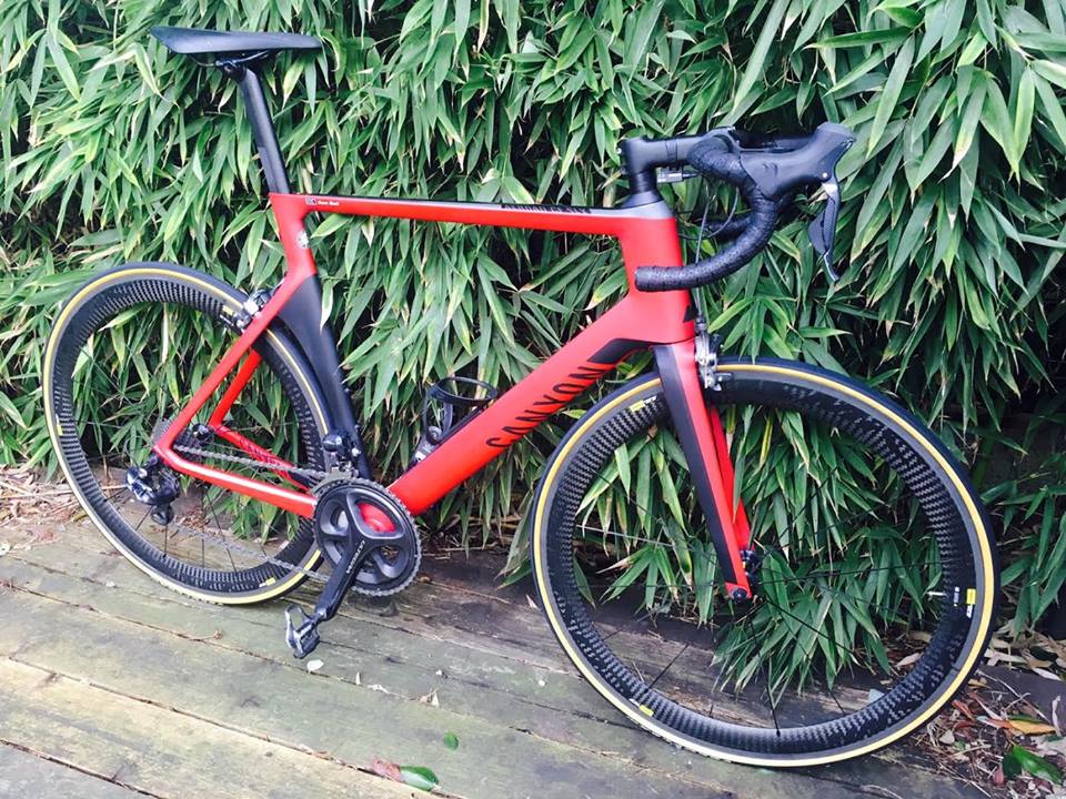 Rapha Nocturne stolen bikes – Canyon Aeroad SF SLX 01.jpg