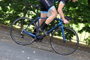 Specialized Tarmac Expert - riding 1.jpg
