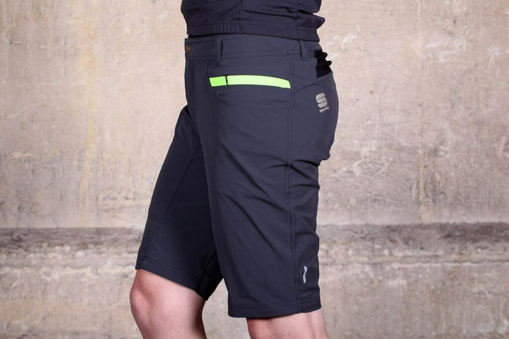 Sportful Giara Over Shorts – side.jpg