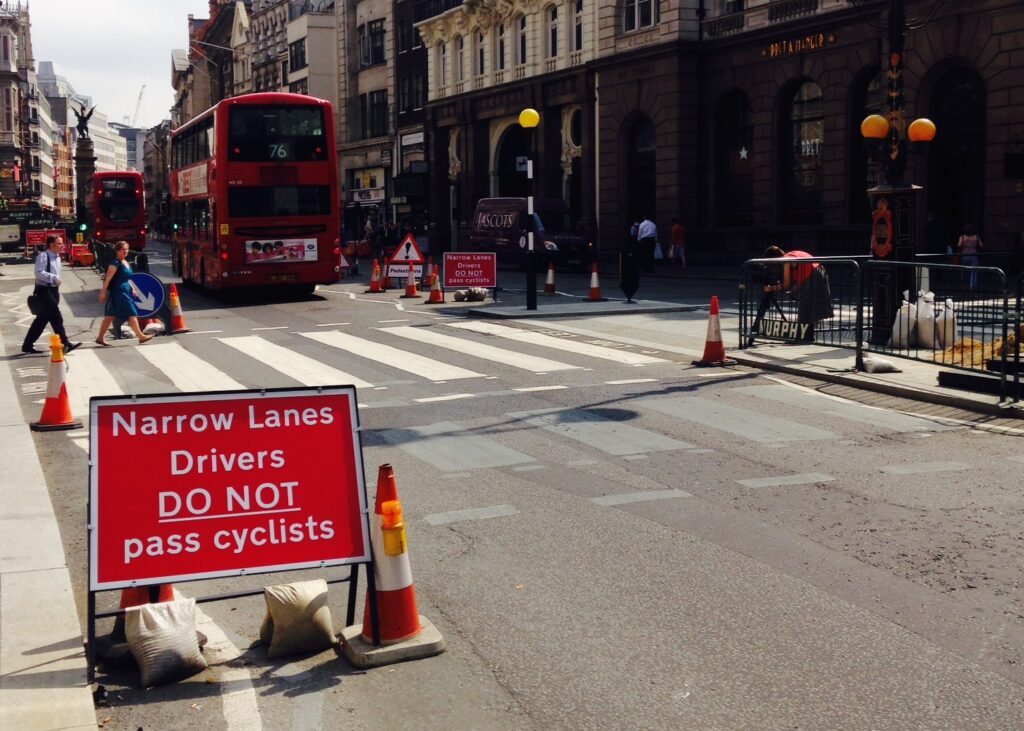 Roadworks sign &ndash; narrow lanes