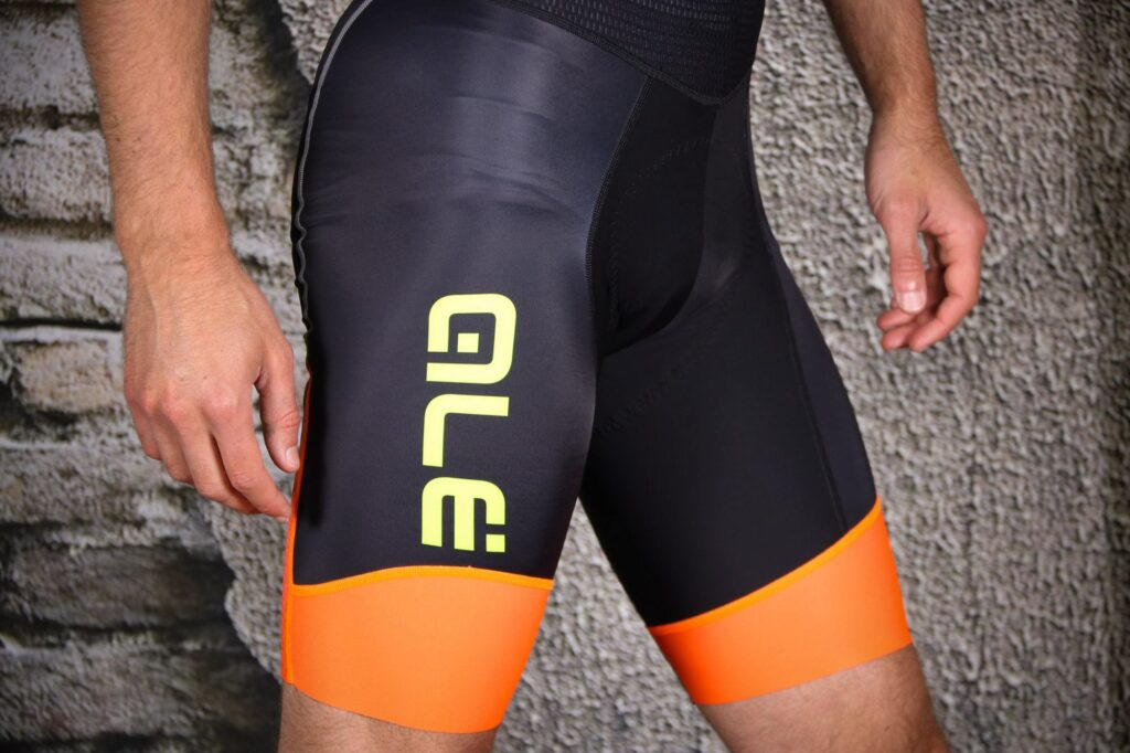 Ale R-EV1 Master Bibshorts – side.jpg