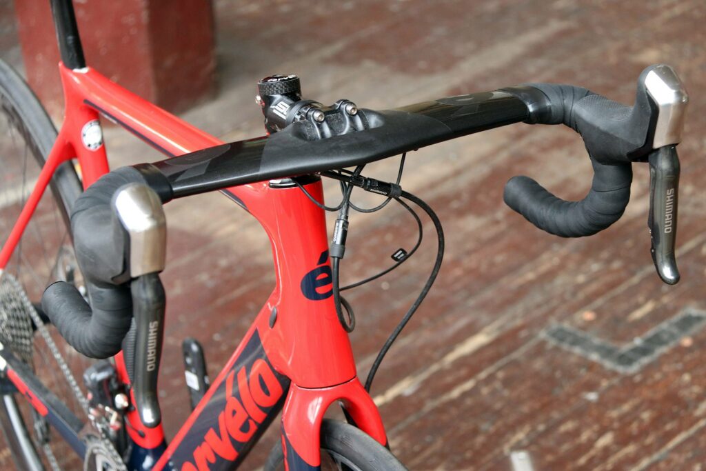 Cervelo S3 Disc – bars.jpg