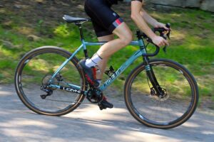 Kinesis Tripster AT - riding 1.jpg