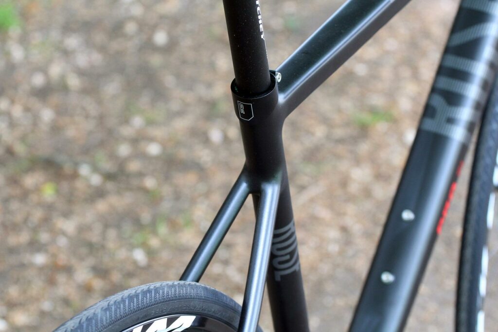 Rose Pro SL – stays.jpg