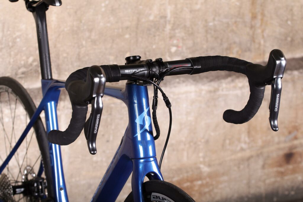 Simplon Pavo GranFondo Disc &ndash; bars .jpg