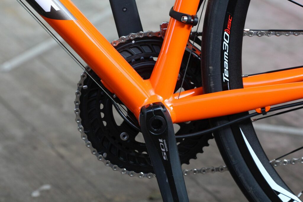Vitus Zenium SL Disc – bottom bracket.jpg