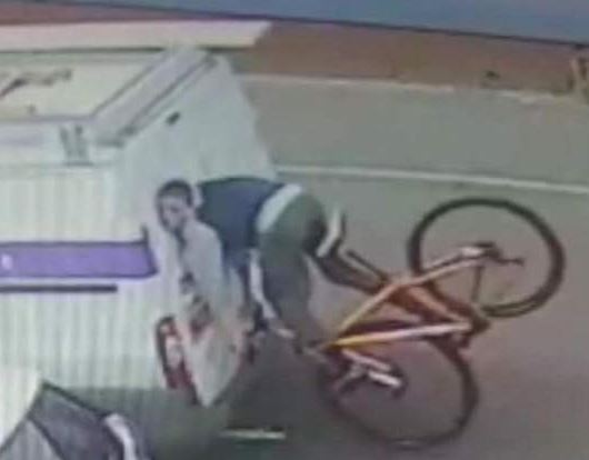 Cyclist crashes into back of van (via Georgina Taylor on Facebook).JPG