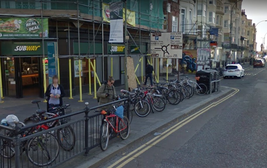 Old Steine bike racks in Brighton (via StreetView).jpg