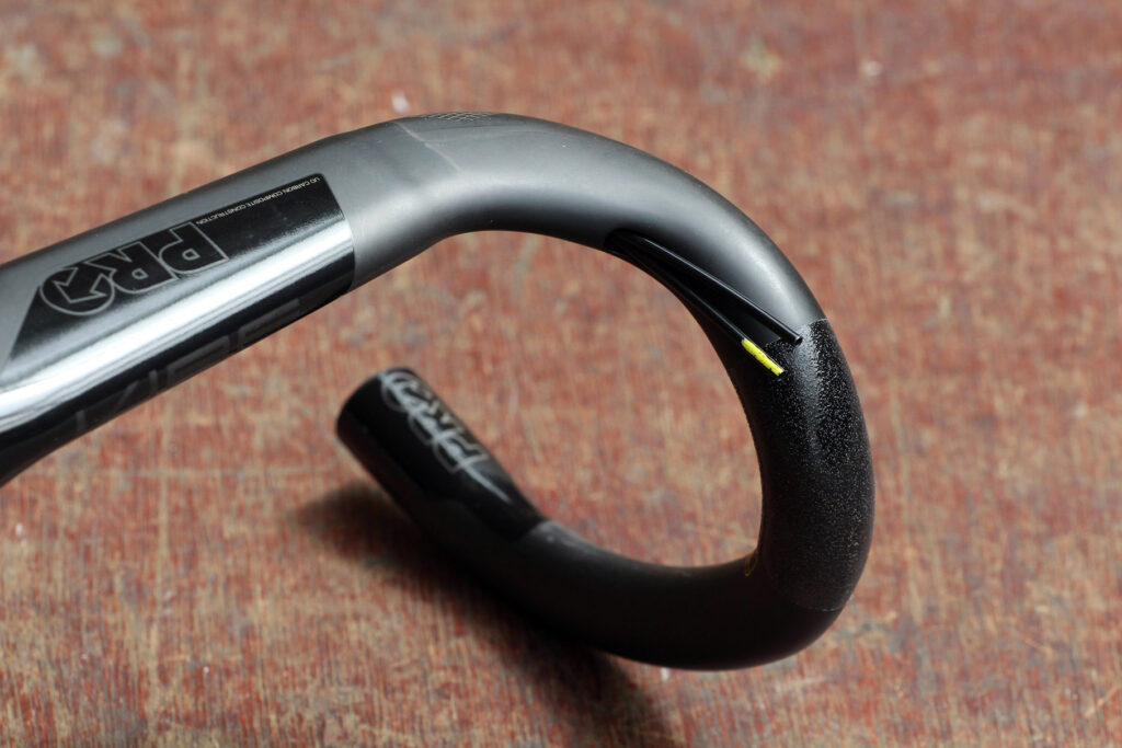 Pro Vibe monocoque UD carbon handlebar – detail 3.jpg