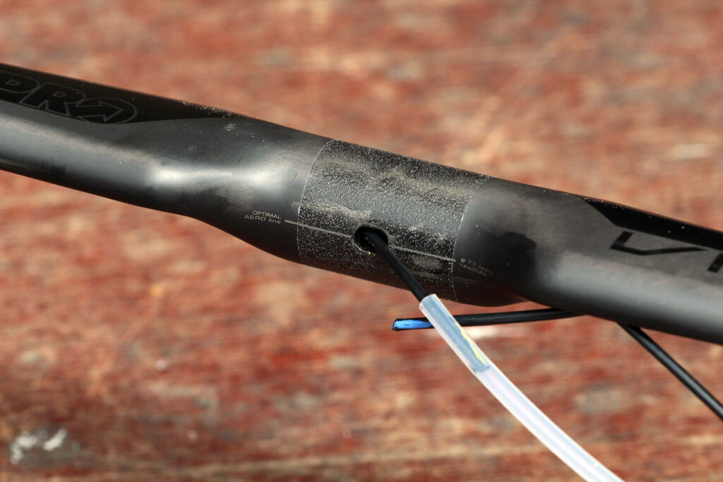 Pro Vibe monocoque UD carbon handlebar – detail 5.jpg
