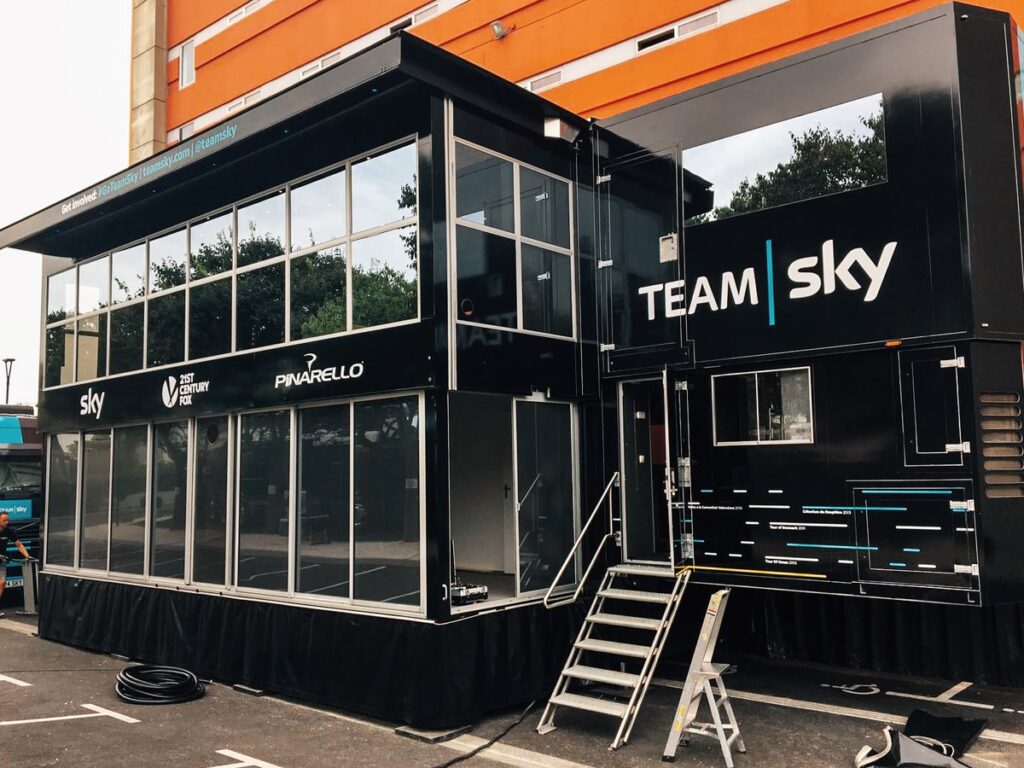 Team Sky Race Hub (picture via Team Sky on Twitter).jpg