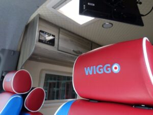 Sir Bradley Wiggins motorhome 01 ([picture credit BCA).jpg