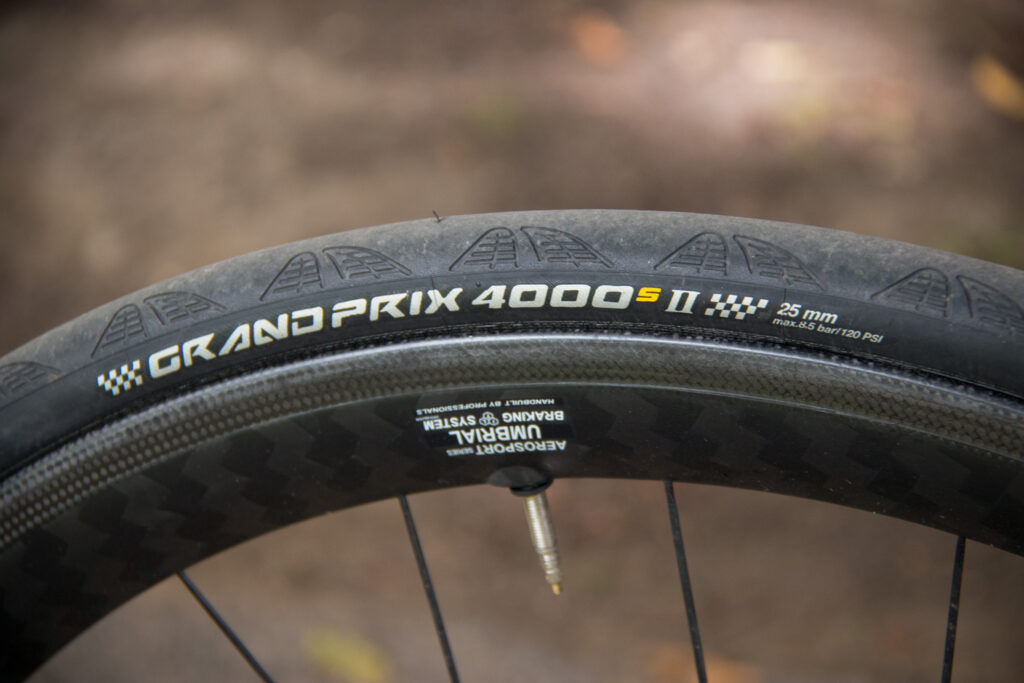 Storck Fascenario.3 Platinum – tyre.jpg