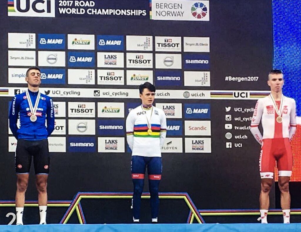Tom Pidcock on podium after winning junior world time trial championship (picture via Bergen 2017 on Twitter).jpg