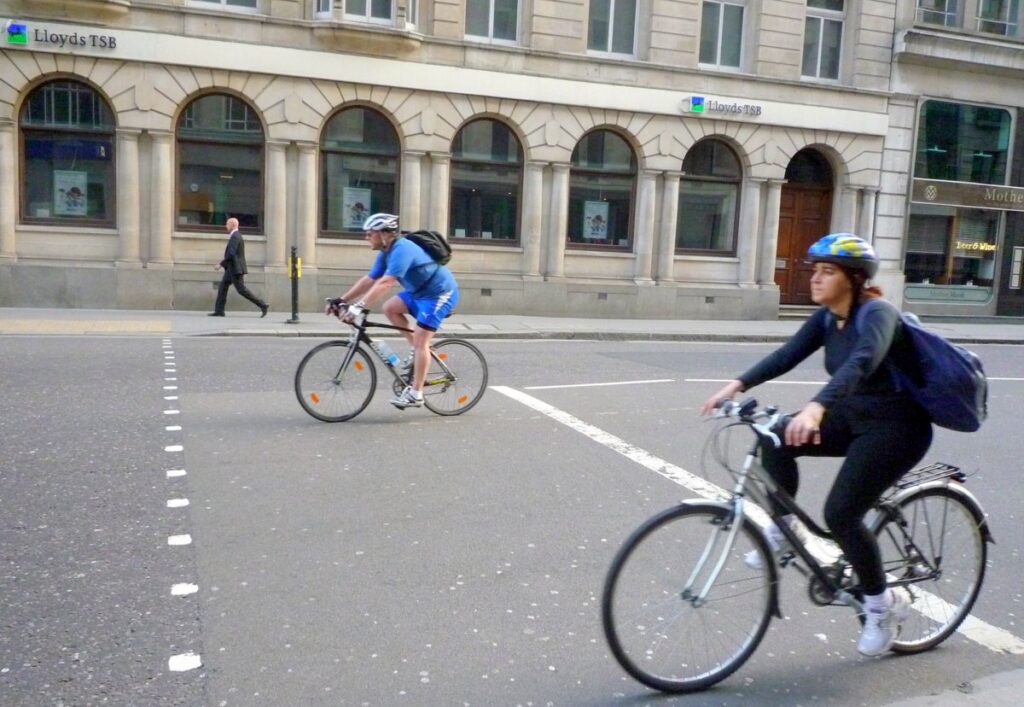 London cyclists (CC licensed by Ambernectar 13:Flickr)