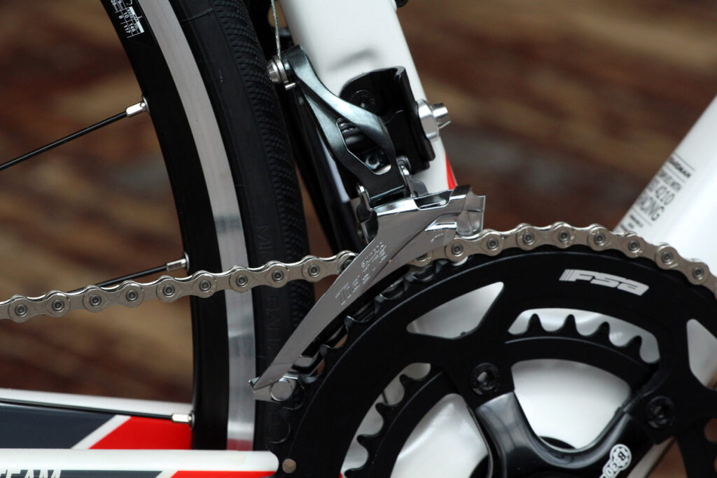 Boardman Road Team Carbon – front mech.jpg