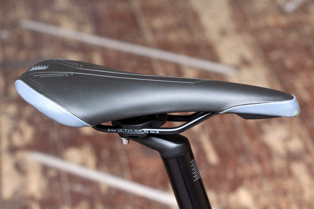 Boardman Road Team Carbon – saddle.jpg