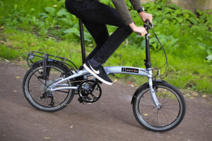 Dahon Qix D8 – riding 1.jpg