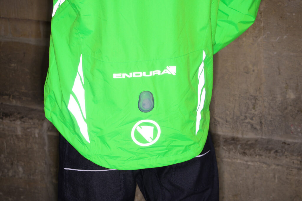 Endura Luminite DL Jacket – reflective 2.jpg