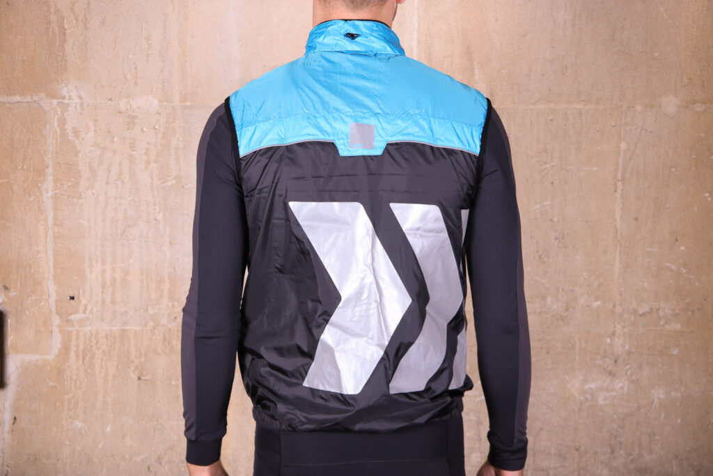 Hump Flare mens gilet – back.jpg