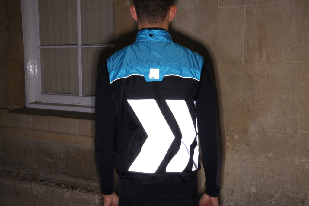 Hump Flare mens gilet – refelctive 3.jpg