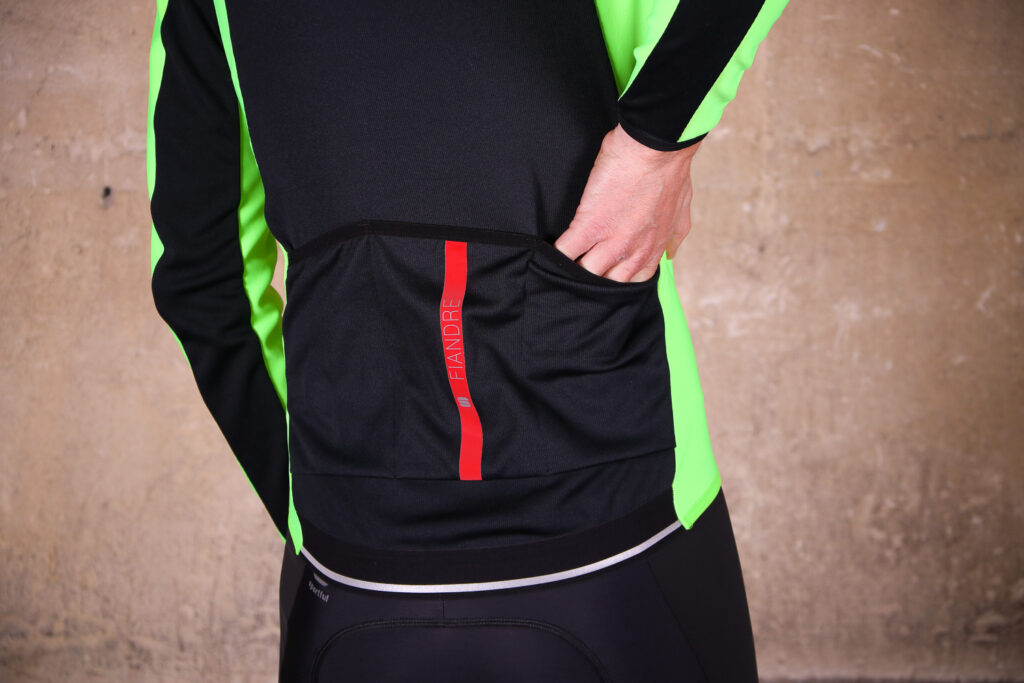 Sportful Fiandre Light Wind Jacket – pockets.jpg