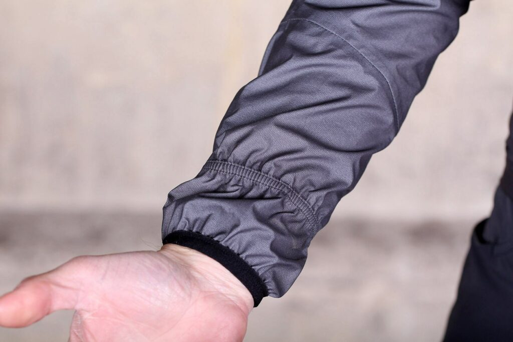 Sportful Stelvio jacket – cuff detail 2.jpg