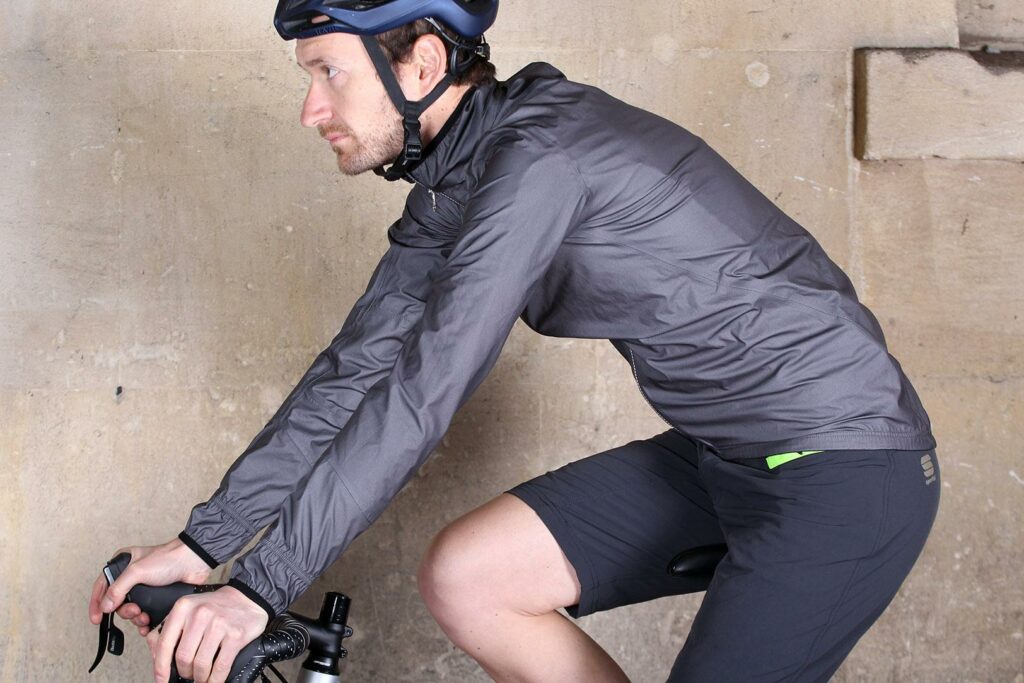Sportful Stelvio jacket – riding.jpg