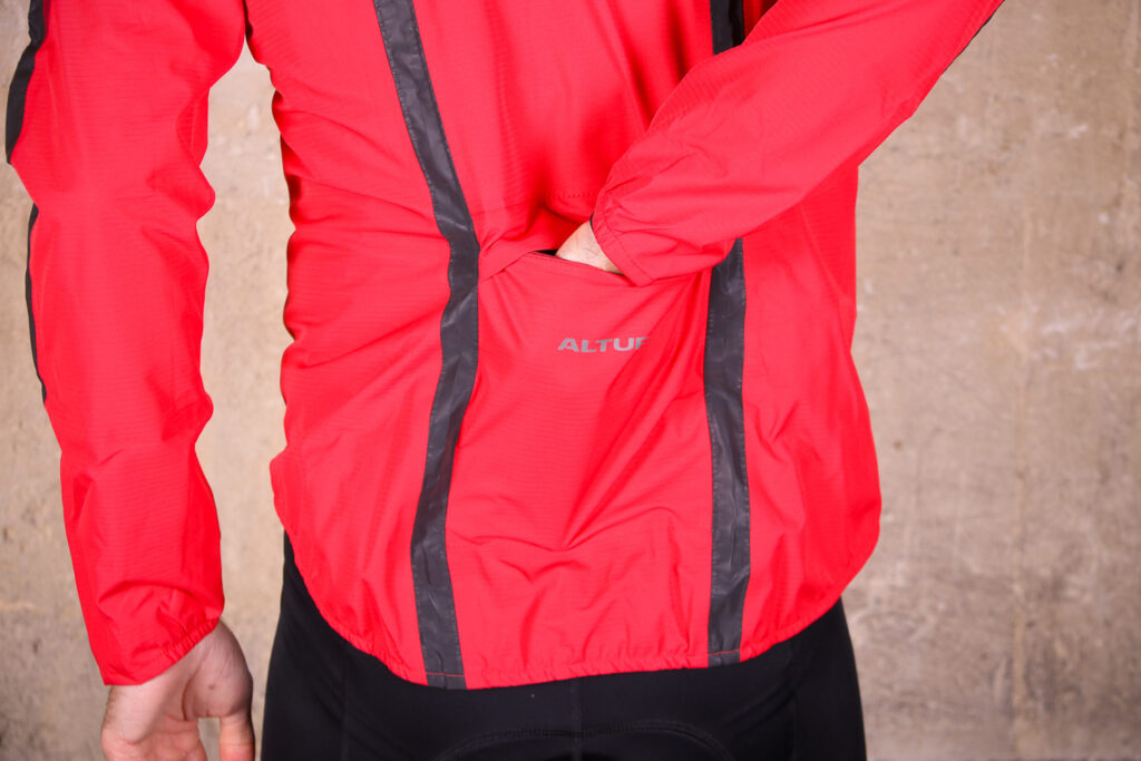 Altura Nightvision Waterproof Jacket Team Red – pocket.jpg