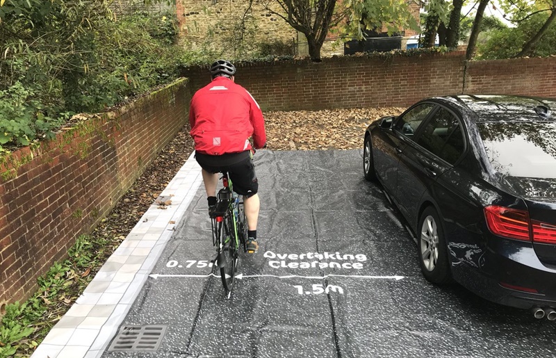 Close pass education (Surrey Police via Twitter).jpg