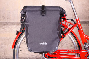 dhb Waterproof Pannier 22L.jpg