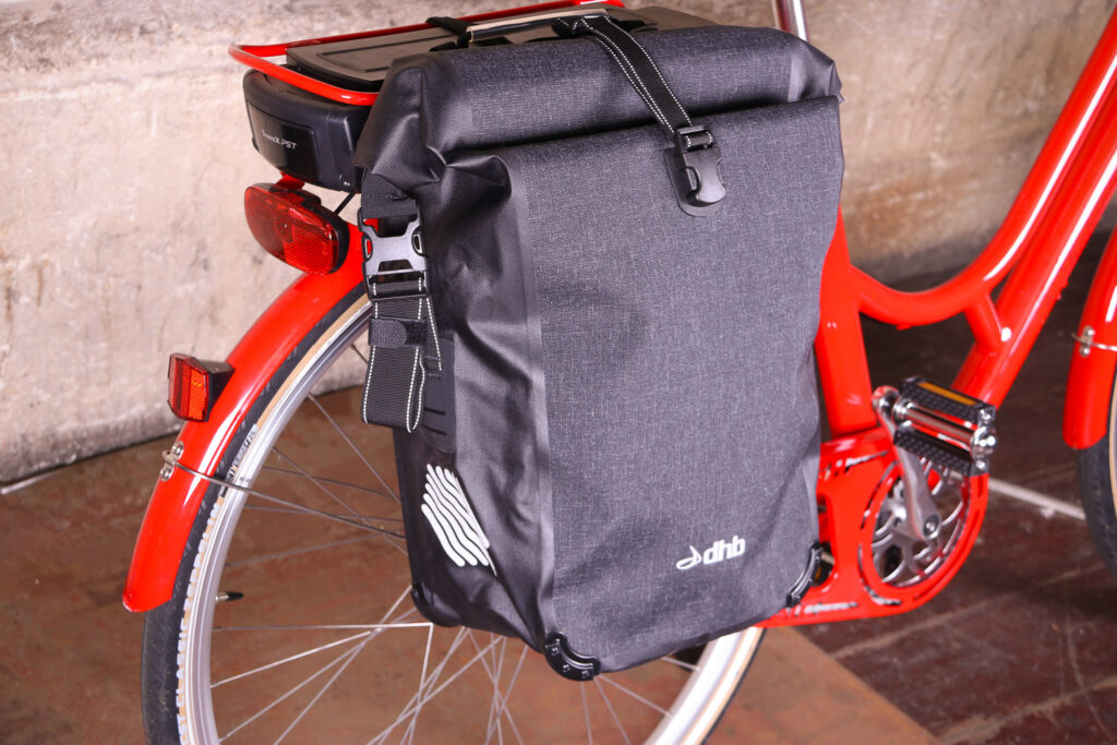 dhb Waterproof Pannier 22L – side.jpg