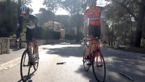 Nathan Haas and Rohan Dennis trackstand challenge.jpg