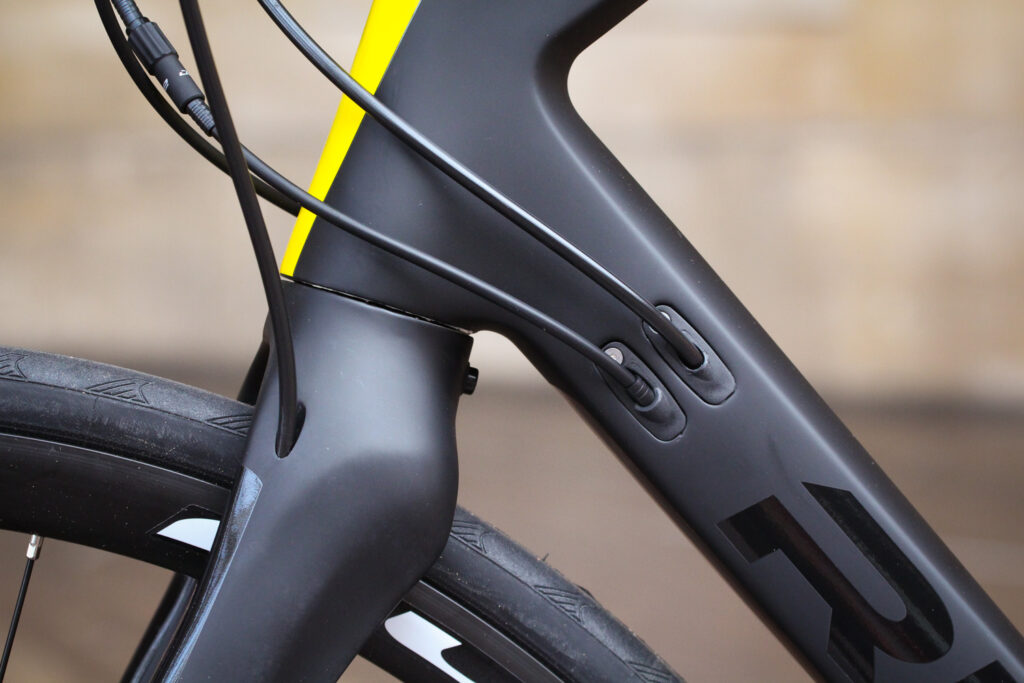 Ribble Sportive Racing Disc – cable route.jpg