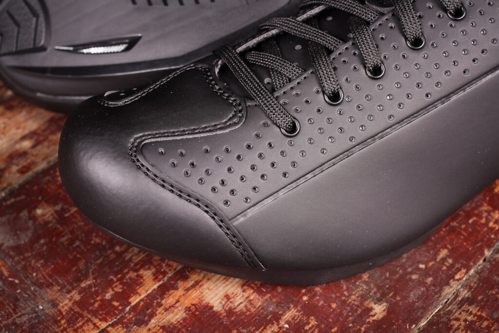 dhb Dorica Road Shoe – toe.jpg