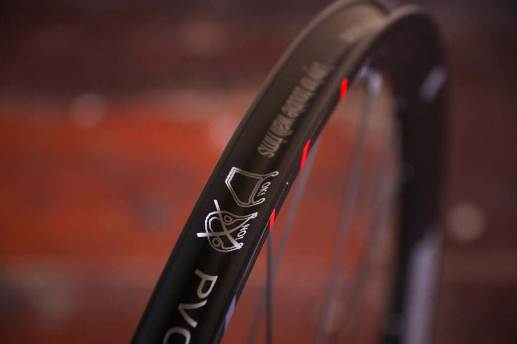 Fulcrum Racing 5 wheelset – rim bed.jpg