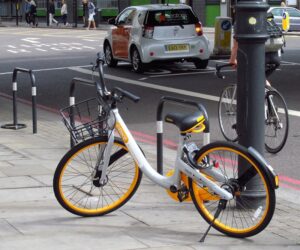 oBike in London (CC licensed by David Holt via Flickr).jpg