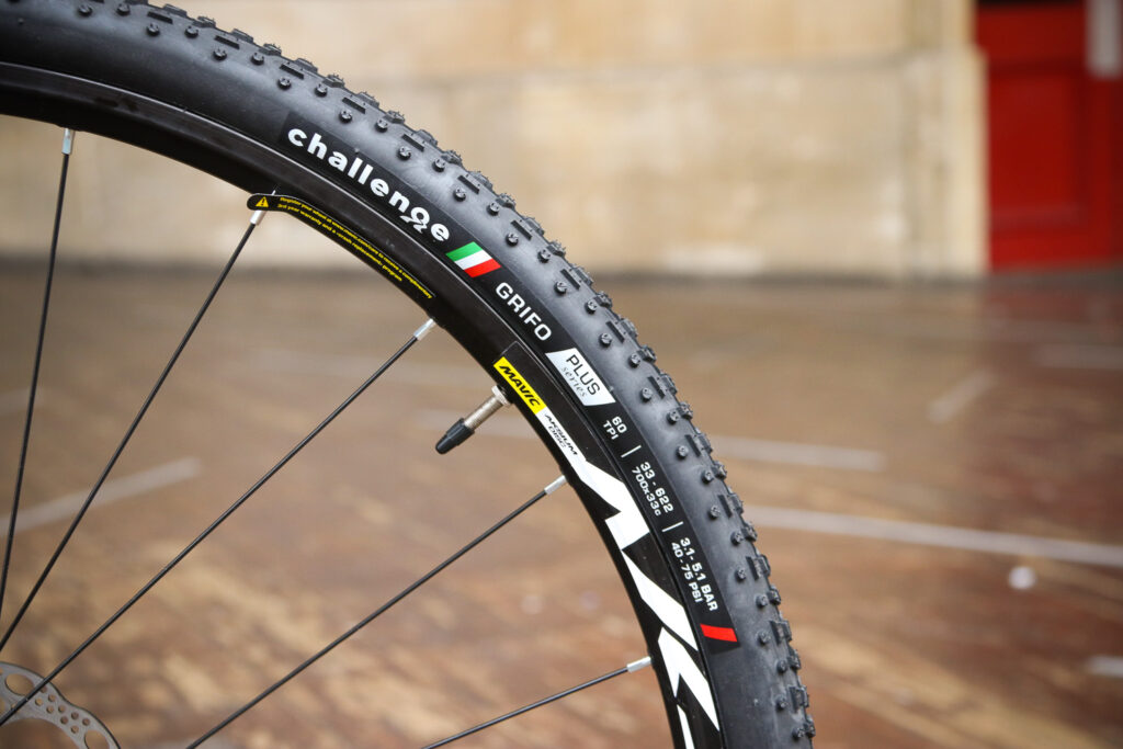 Ribble CX5 – tyre.jpg