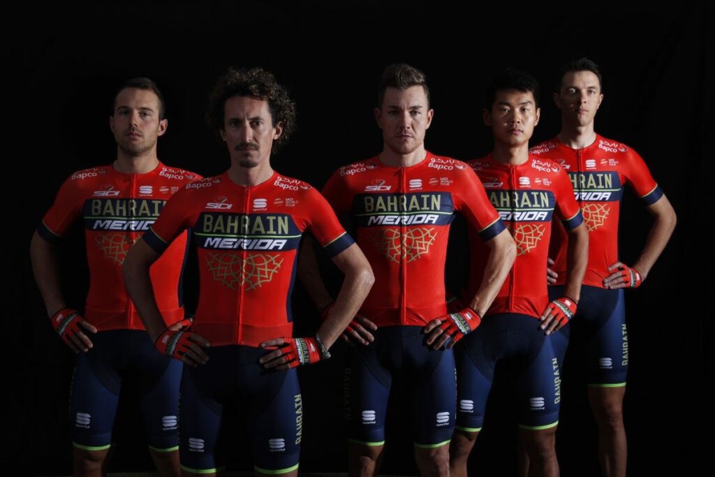 Bahrain Merida 2018 kit (1).jpg