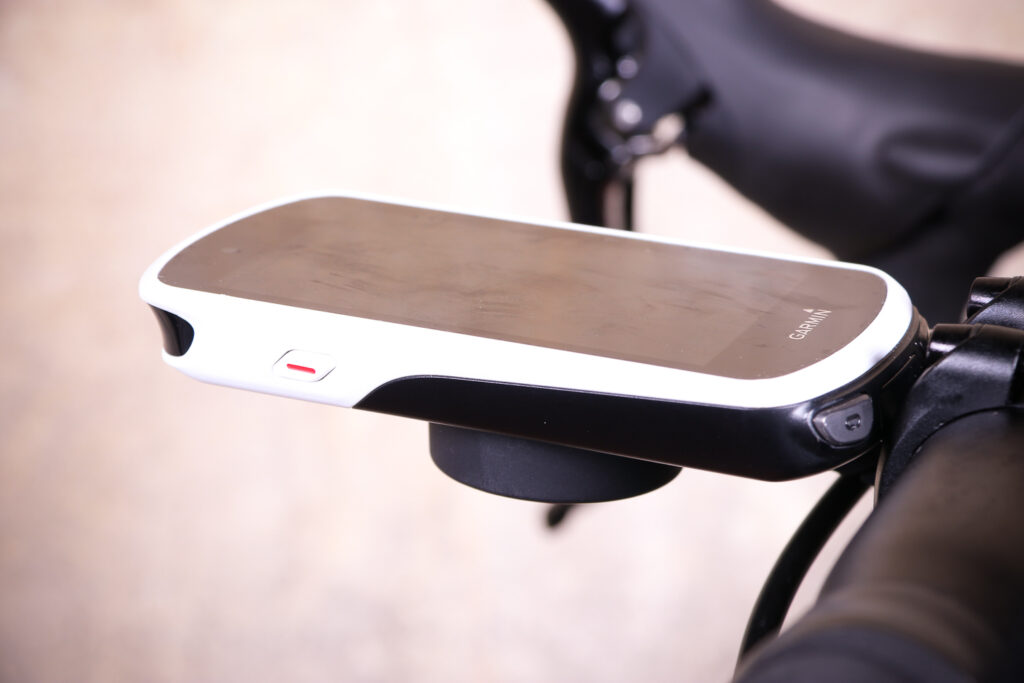 Garmin Edge 1030 – side.jpg