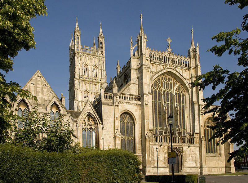 Gloucester_Cathedral (licensed CC BY-SA 3.0 by Saffron Blaze).jpg